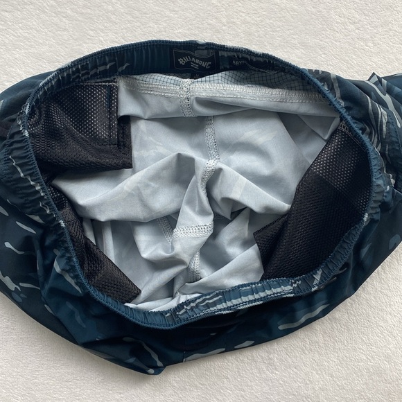 Billabong Athletic Division Camouflage Surftrek Elastic Shorts (Dark Turquoise) - Picture 12 of 14